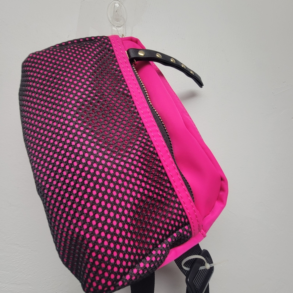 NWT Stylish Pink Mesh Women's Waist Bag